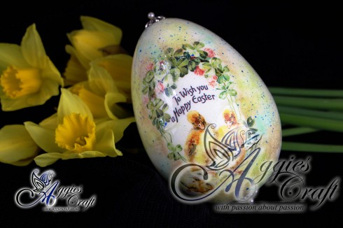Hand Decorated Easter Egg with Clover, 12cm