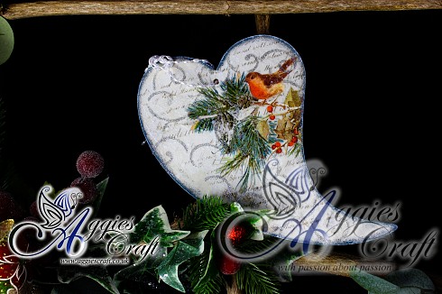 Set of two Curved Christmas Hearts