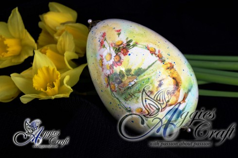 Hand Decorated Easter Egg with Chicks and flowers, 12cm